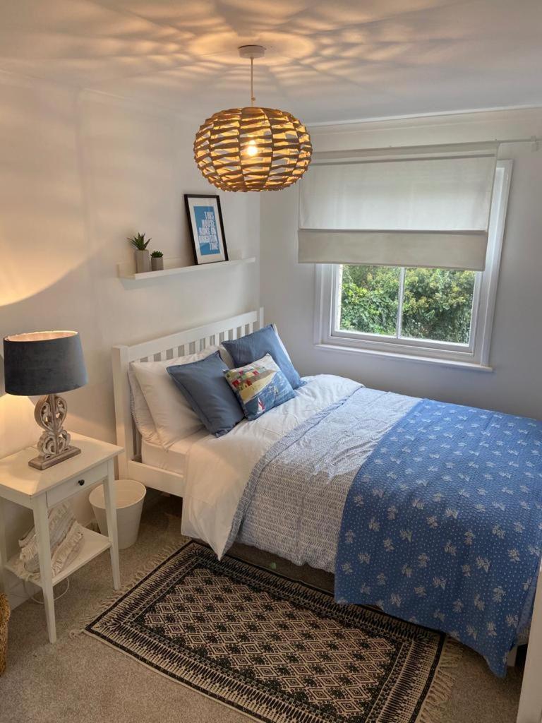 Centrally Located, Comfortable Apartment Near Station, Beach And North Laines Brighton Quarto foto