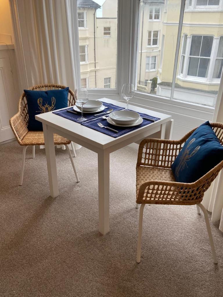 Centrally Located, Comfortable Apartment Near Station, Beach And North Laines Brighton Quarto foto